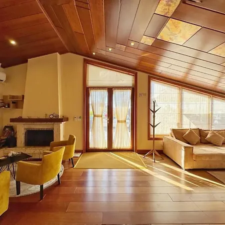 Luxury Penthouse With Veranda Apartment *