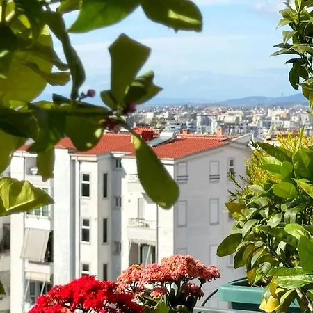 Luxury Penthouse With Veranda Apartment *