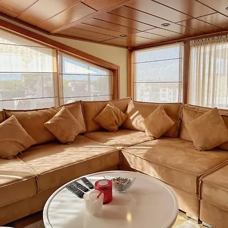 Apartment Luxury Penthouse With Veranda *
